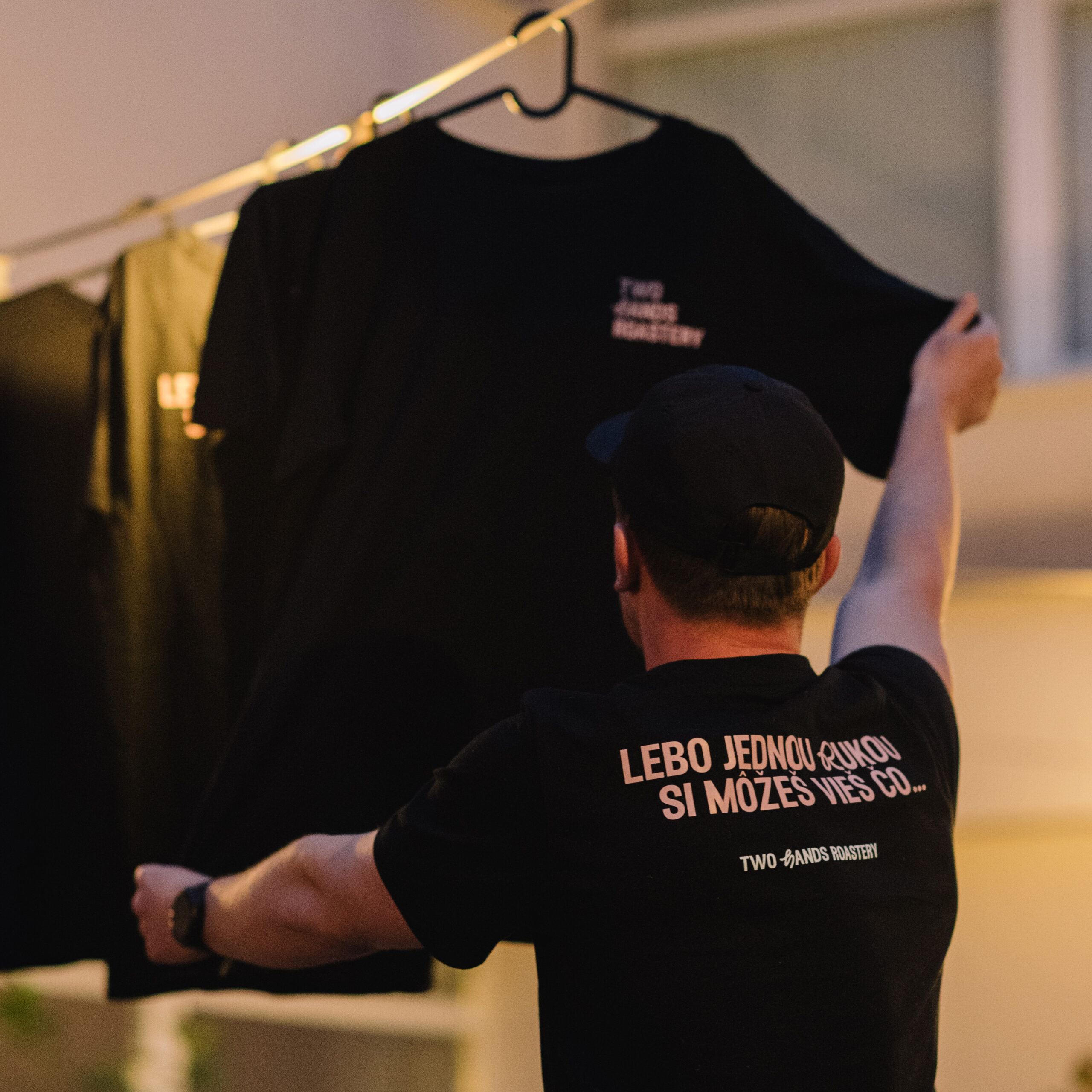 merch tričko coffee merch tričko